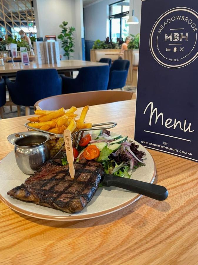Meadowbrook Hotel Brisbane Loganlea Ngoại thất bức ảnh