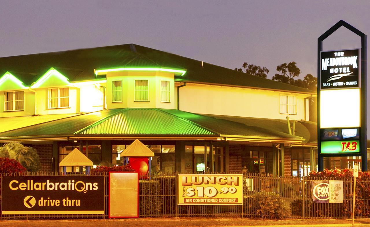 Meadowbrook Hotel Brisbane Loganlea Ngoại thất bức ảnh