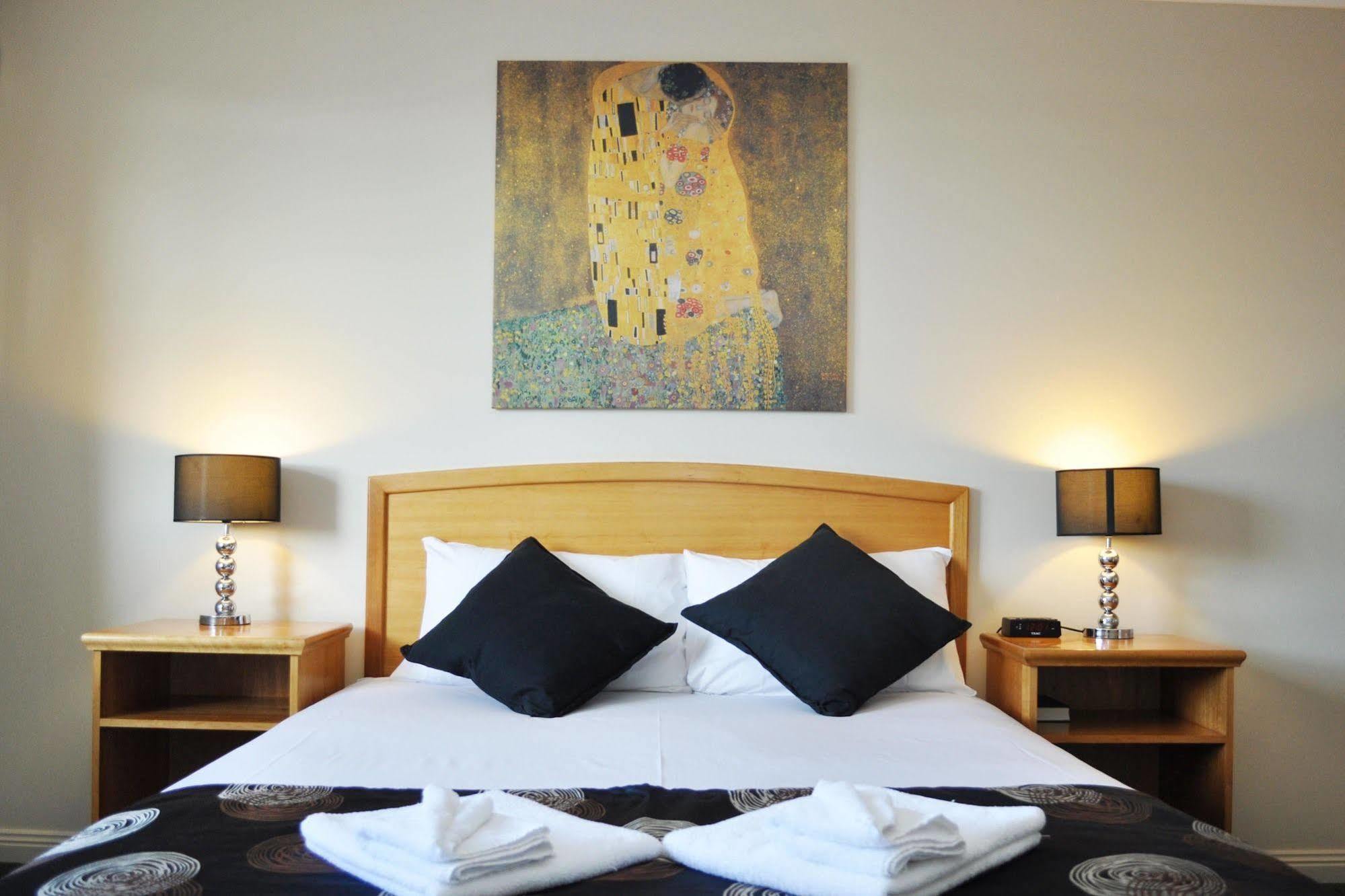 Meadowbrook Hotel Brisbane Loganlea Ngoại thất bức ảnh