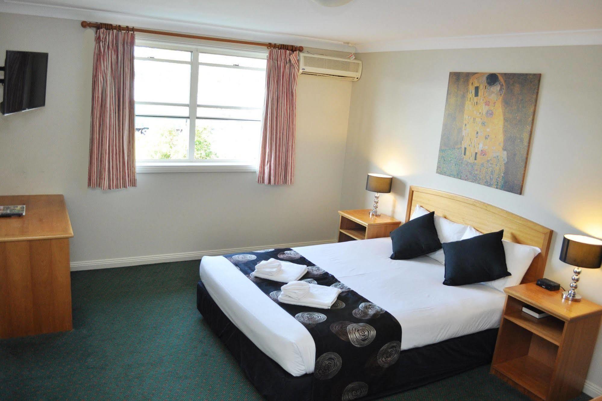 Meadowbrook Hotel Brisbane Loganlea Ngoại thất bức ảnh