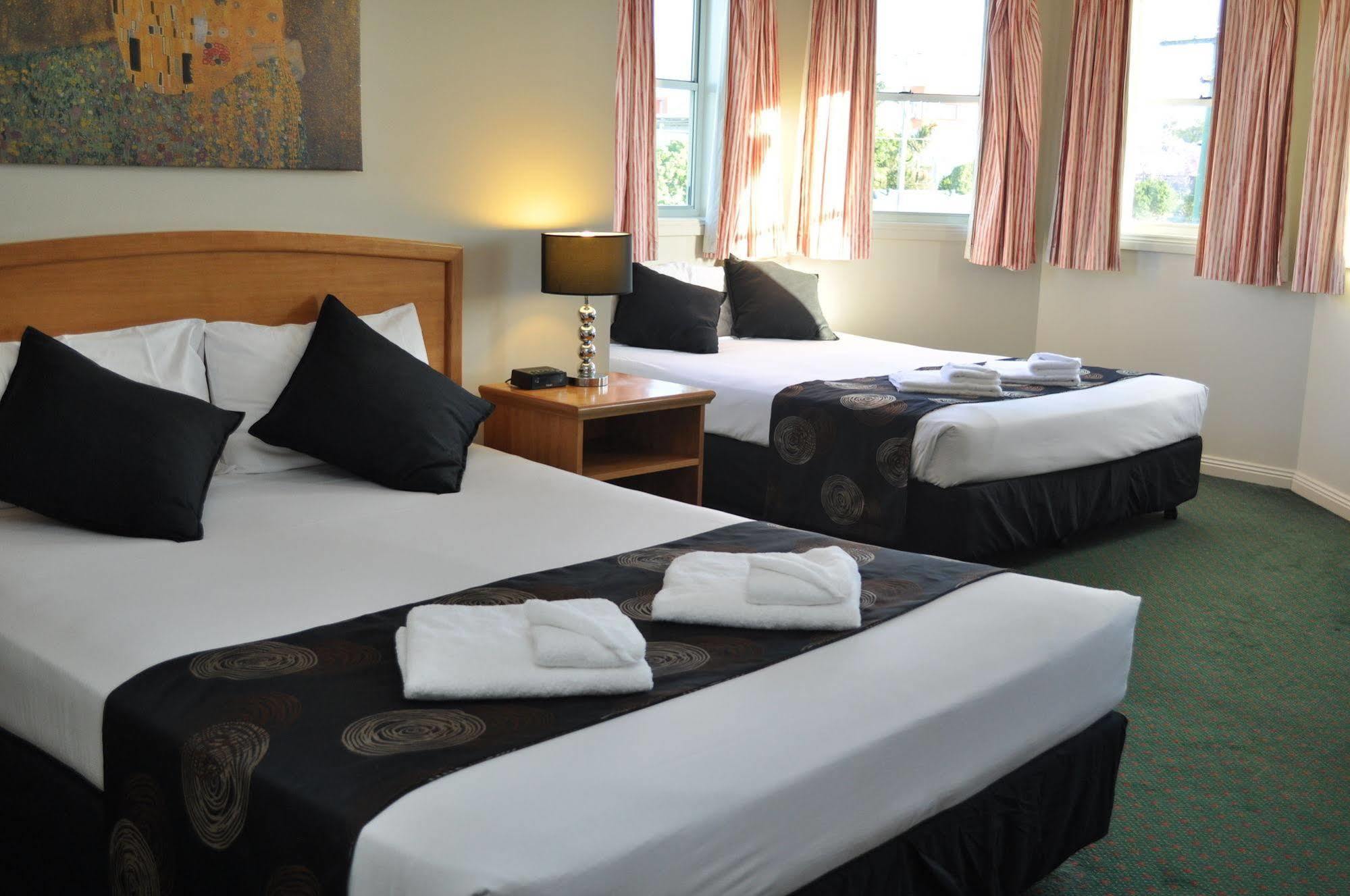 Meadowbrook Hotel Brisbane Loganlea Ngoại thất bức ảnh